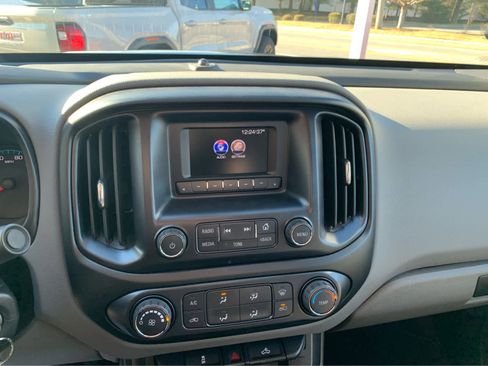 Used 2017 GMC Canyon W/T image 15