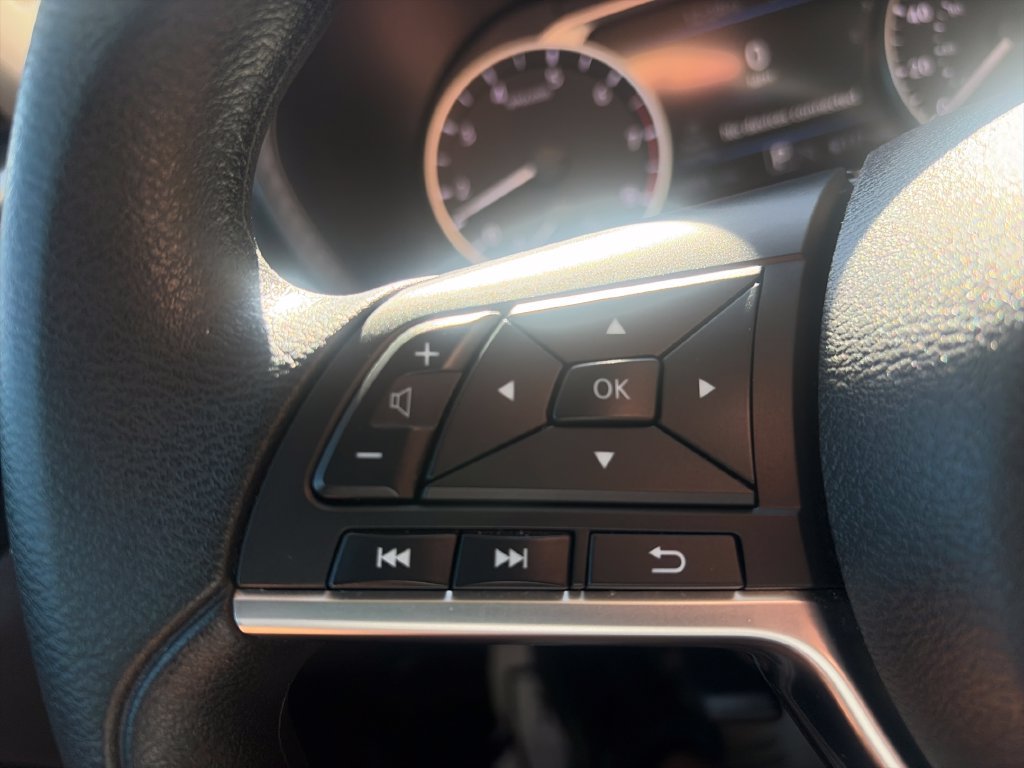 Certified 2024 Nissan Sentra SV FWD image 35
