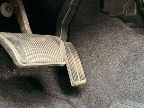 Used 2013 Jeep Wrangler Sport AWD/4WD image 15