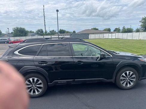 Used 2023 Subaru Outback Limited AWD/4WD image 8
