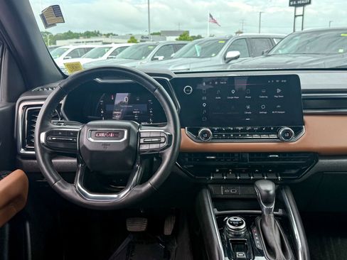 Certified 2023 GMC Canyon AT4 w/ AT4 Premium Package AWD/4WD image 23