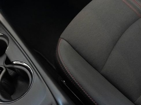 Used 2023 Chevrolet Equinox RS FWD image 28