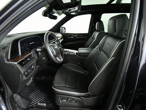 Certified 2022 Cadillac Escalade ESV Premium Luxury w/ Performance Package image 11