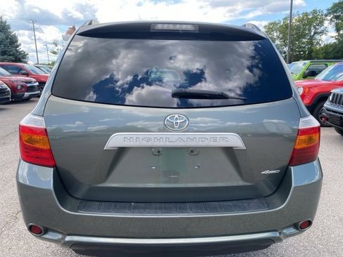 Used 2010 Toyota Highlander 4WD image 4