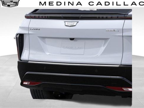 New 2026 Cadillac Lyriq Luxury image 15