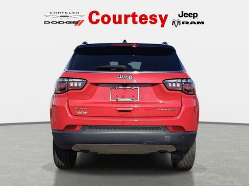 Certified 2024 Jeep Compass Limited AWD/4WD image 6