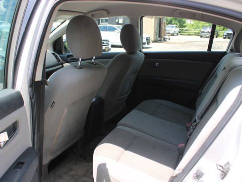 Used 2012 Nissan Sentra 2.0 SR FWD image 24
