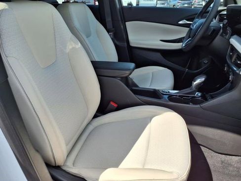 Certified 2025 Buick Encore GX Preferred w/ Advanced Technology Package image 28