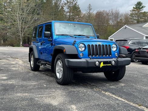 Used 2016 Jeep Wrangler Unlimited Sport w/ Quick Order Package 24S AWD/4WD image 2