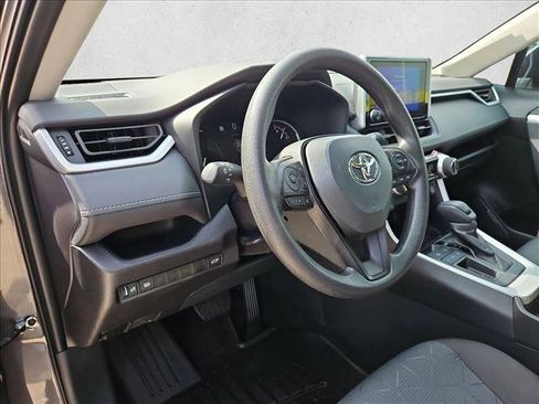 Used 2025 Toyota RAV4 XLE w/ Convenience Package image 10