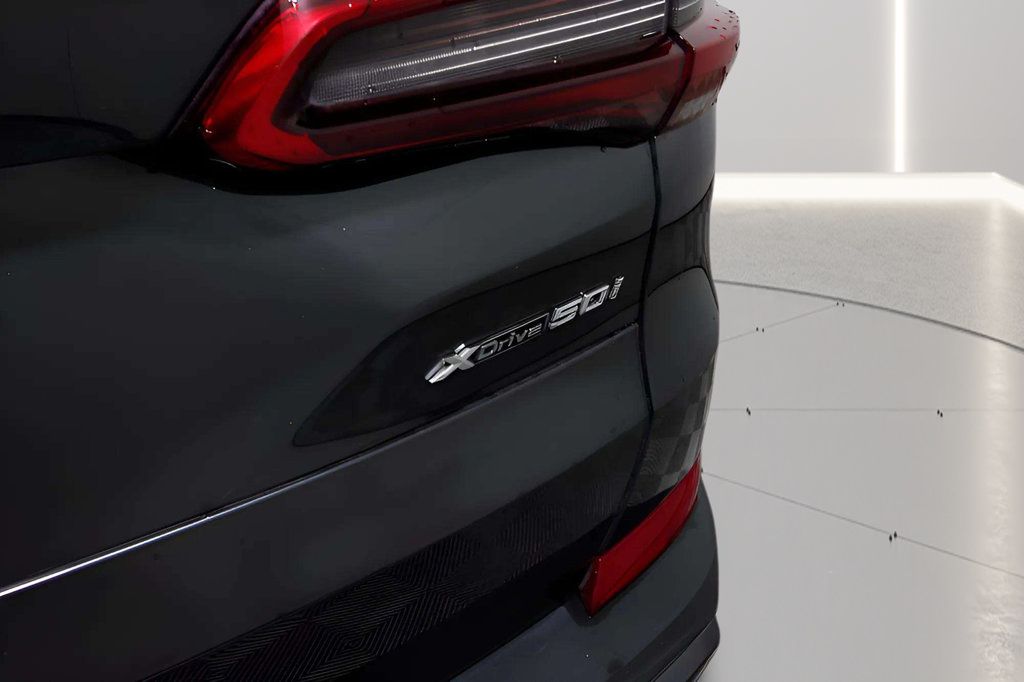 Used 2019 BMW X5 xDrive50i AWD/4WD image 39