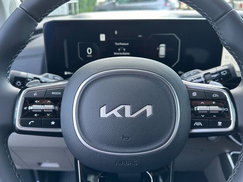 New 2026 Kia Carnival SX image 25