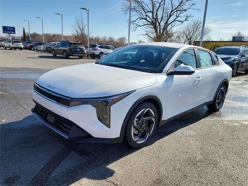New 2026 Kia K4 EX image 7