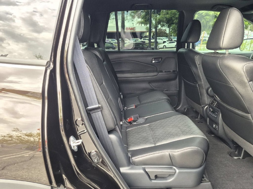Used 2021 Honda Passport Elite image 30