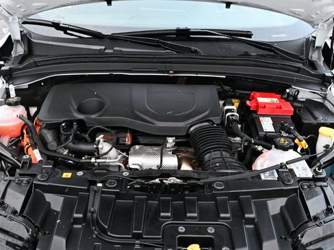 Used 2024 Alfa Romeo Tonale Veloce w/ Active Assist Package image 41