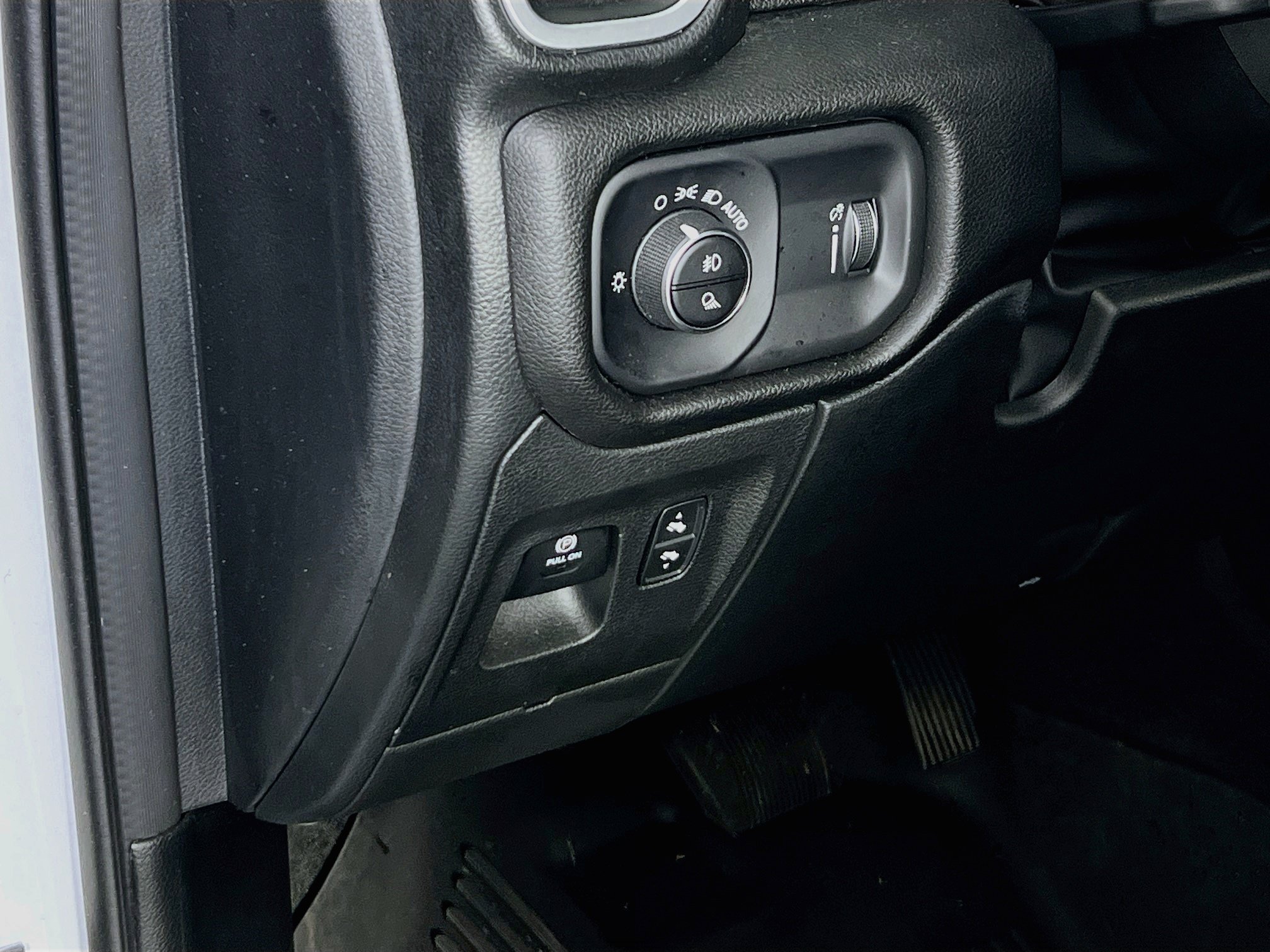 Used 2023 RAM 1500 Big Horn AWD/4WD image 10
