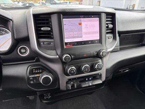 Used 2024 RAM 2500 Big Horn w/ Bed Utility Group image 29