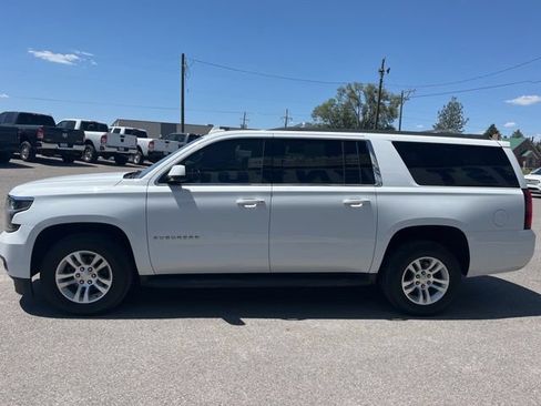 Used 2018 Chevrolet Suburban LT AWD/4WD image 11