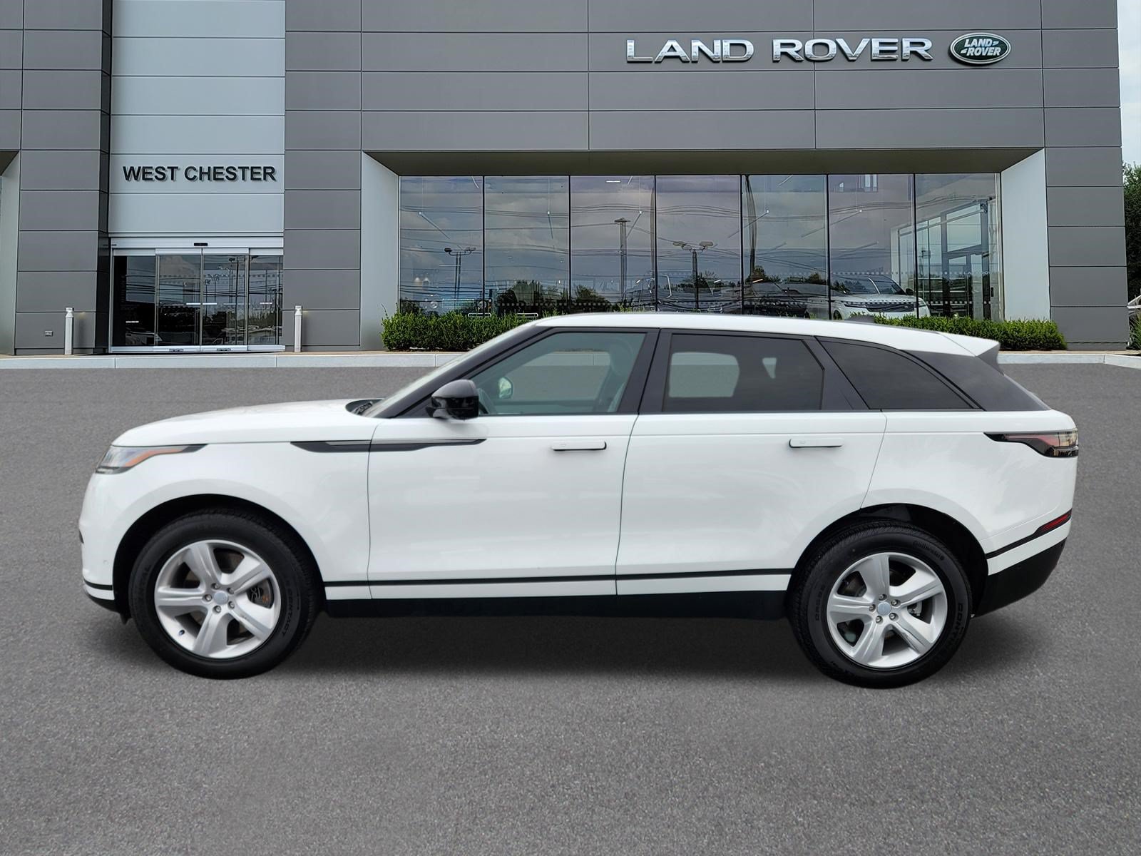 Certified 2026 Land Rover Range Rover Velar S AWD/4WD image 5