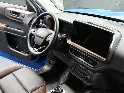 Used 2025 Ford Bronco Sport Outer Banks w/ Outer Banks Tech Package+ image 17