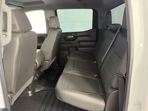 Used 2024 Chevrolet Silverado 1500 W/T w/ Trailering Package AWD/4WD image 7