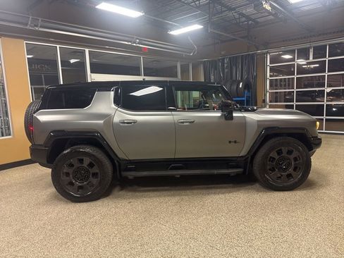 New 2026 GMC Hummer EV 3X w/ Carbon Fiber Edition Package image 8