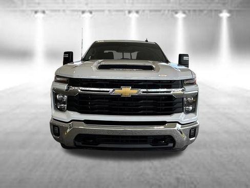 Used 2025 Chevrolet Silverado 2500 LT w/ Convenience Package AWD/4WD image 10