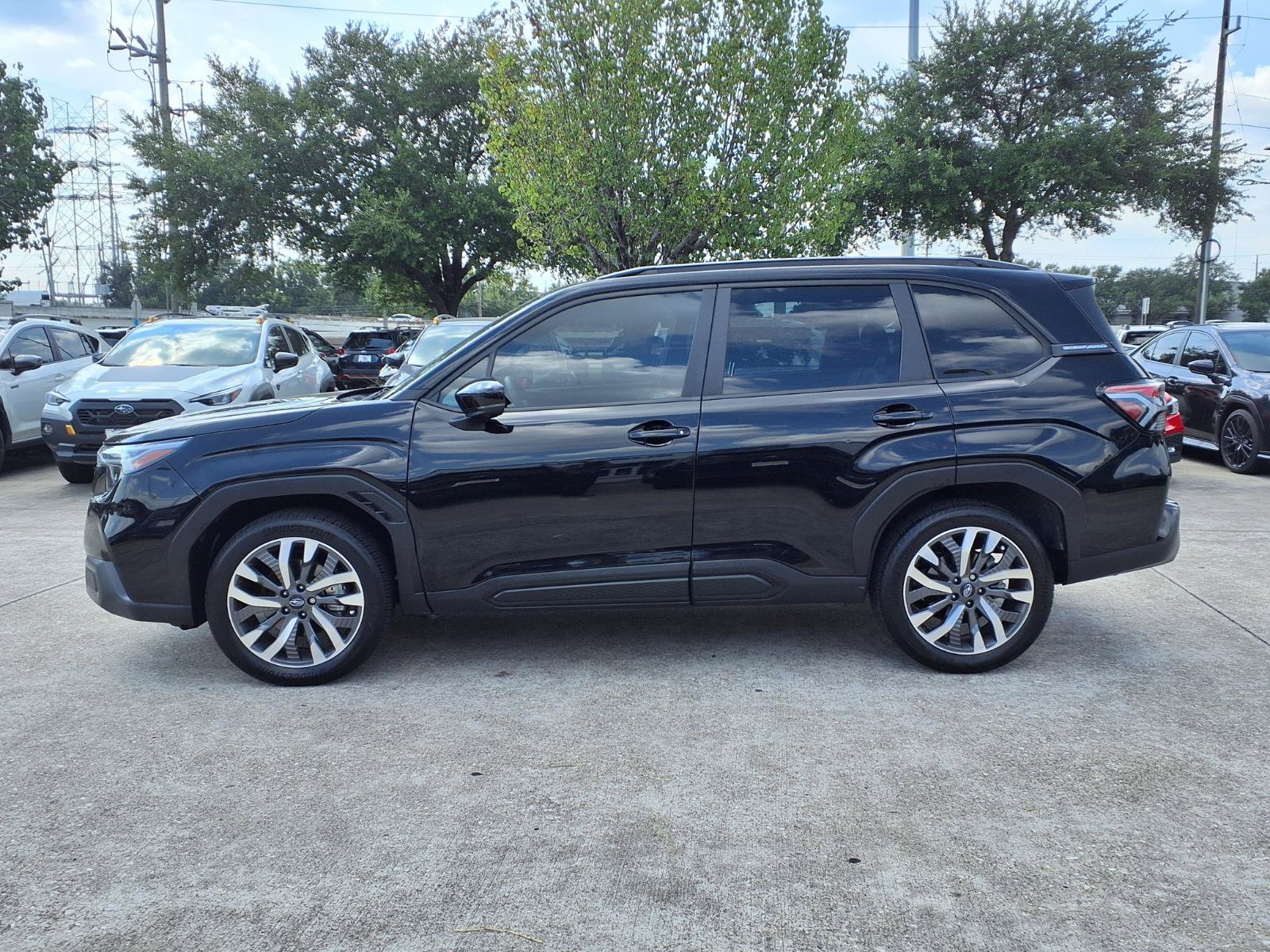 Certified 2025 Subaru Forester Touring AWD/4WD image 24