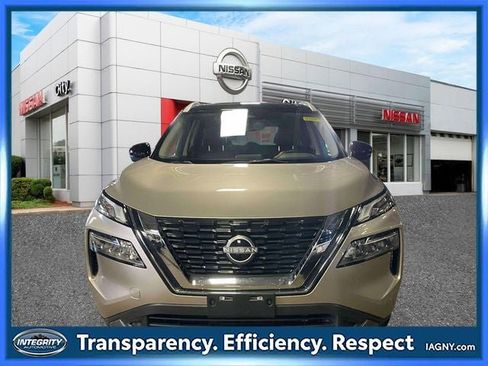Used 2023 Nissan Rogue SL AWD/4WD image 10