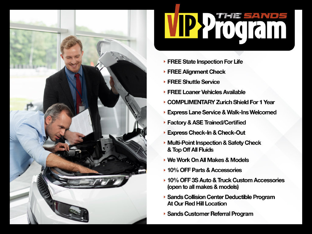 Used 2024 Chrysler Pacifica Touring-L FWD image 3