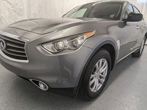 Used 2015 INFINITI QX70 3.7 image 2