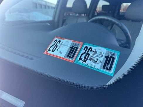 Used 2007 Kia Sedona EX w/ Luxury Pkg image 31