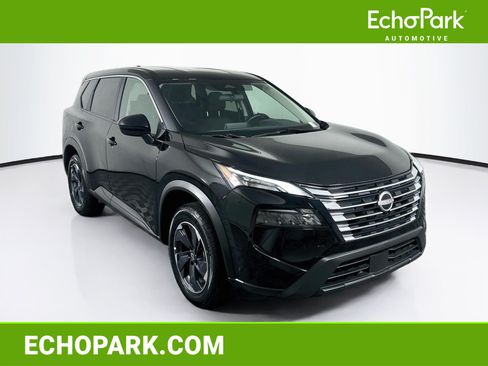 Used 2024 Nissan Rogue SV FWD image 1