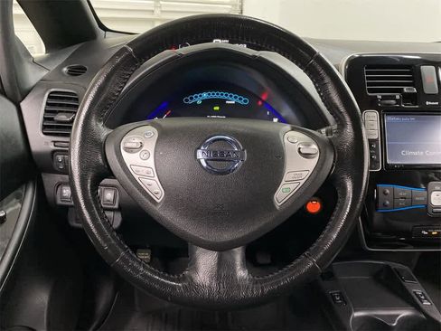 Used 2013 Nissan Leaf SL image 21