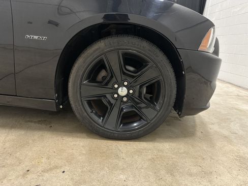 Used 2011 Dodge Charger R/T RWD image 13