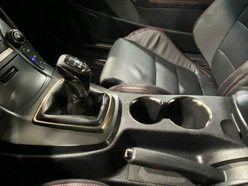 Used 2015 Hyundai Genesis 3.8 RWD image 28