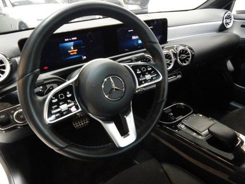 Used 2022 Mercedes-Benz A 220 4MATIC image 15