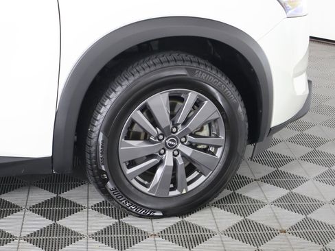 Used 2025 Nissan Pathfinder SV image 56