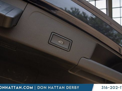 Used 2024 Volkswagen Atlas Cross Sport SE AWD/4WD image 36