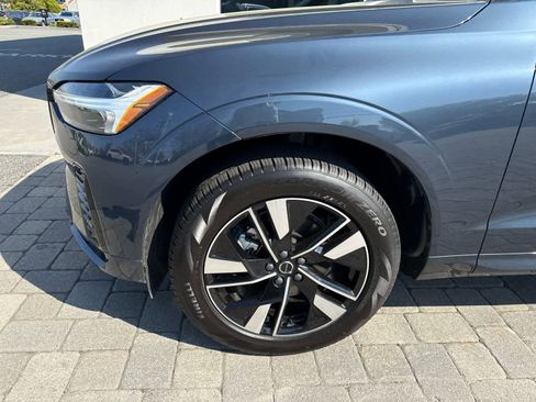 Used 2026 Volvo XC60 B5 Core w/ Protection Package Premier AWD/4WD image 4