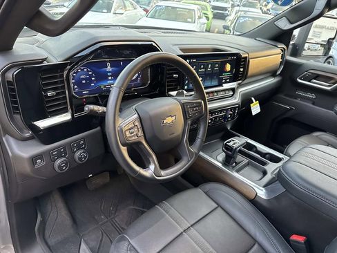 Certified 2025 Chevrolet Silverado 1500 High Country w/ High Country Premium Package image 19