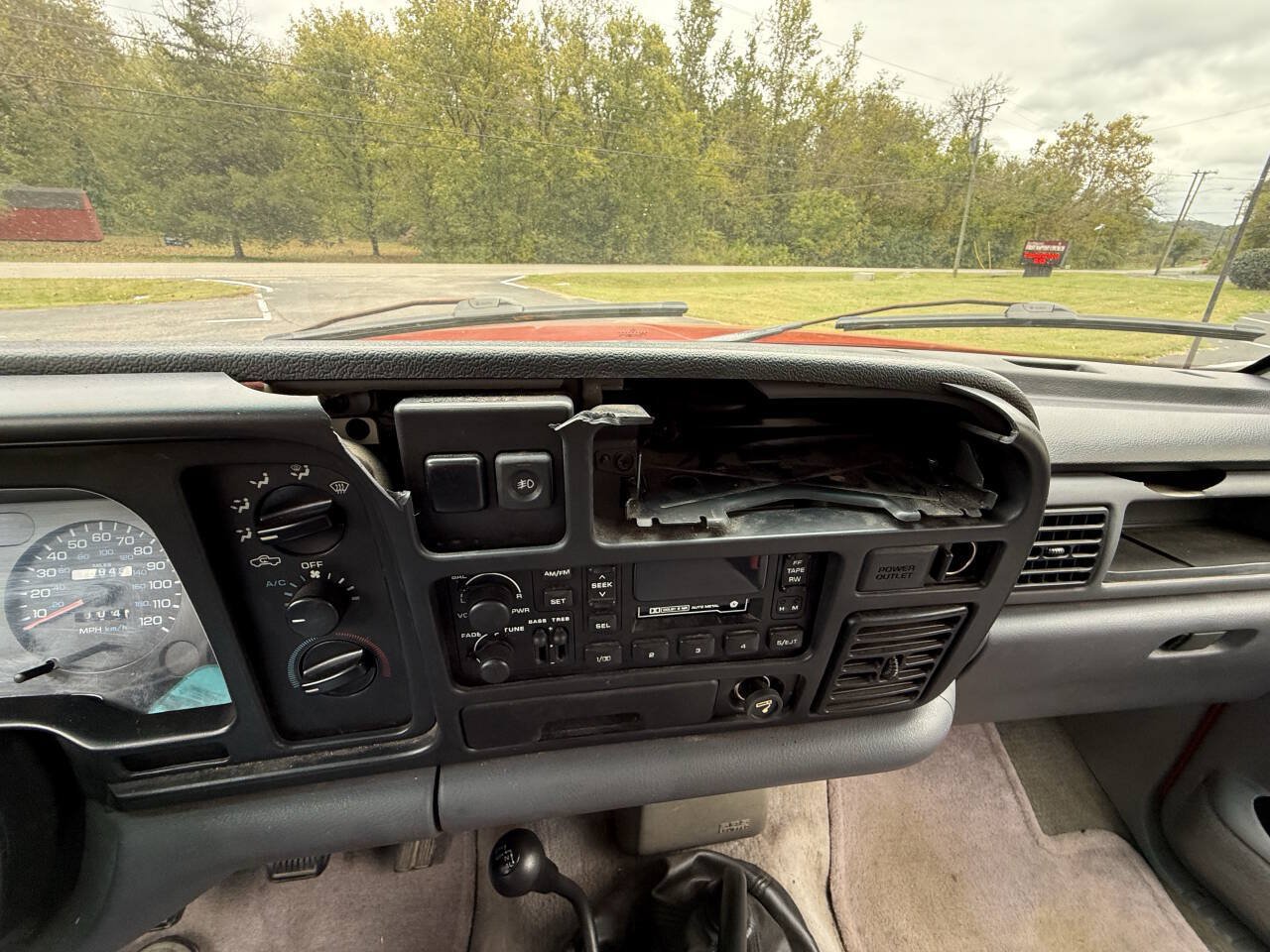 Used 1997 Dodge Ram 1500 Truck 4x4 Club Cab image 27
