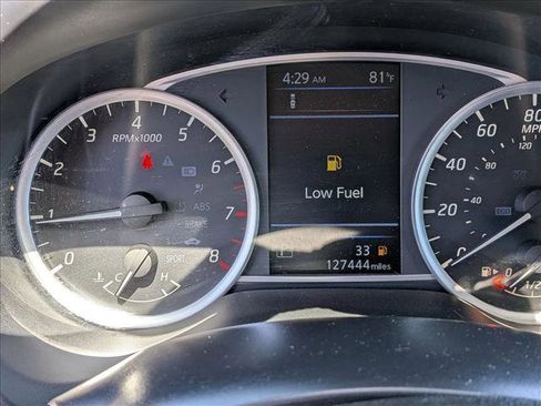 Used 2019 Nissan Sentra SV FWD image 11