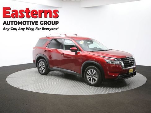 Used 2022 Nissan Pathfinder SL image 52