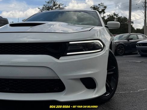 Used 2016 Dodge Charger R/T RWD image 12