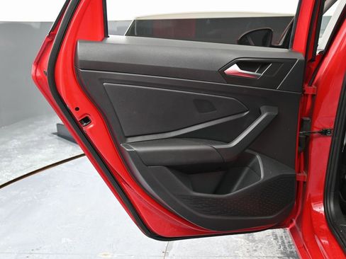 Used 2019 Volkswagen Jetta SE w/ Cold Weather Package image 38