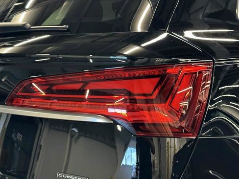 Certified 2024 Audi Q5 Premium w/ Convenience Package AWD/4WD image 9