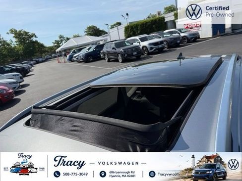 Certified 2023 Volkswagen Taos SE w/ Panoramic Sunroof Package AWD/4WD image 18