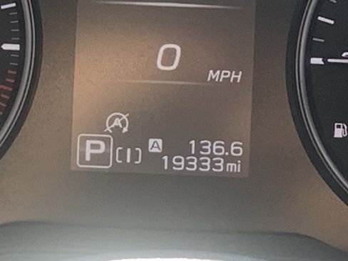 Used 2024 Subaru Crosstrek 2.0i Premium image 21