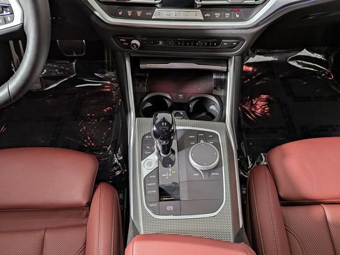 Certified 2022 BMW 330i xDrive Sedan w/ M Sport Package image 33